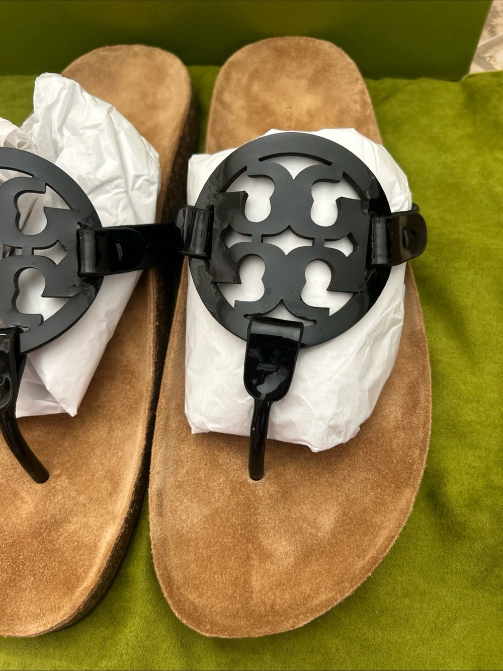Tory Burch Black Logo Thong Sandals with Tan Footbed - Picture 2 of 7